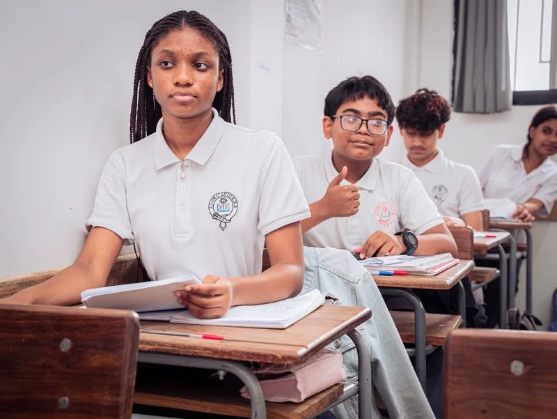 Alunos do Avicena na sala de aula
